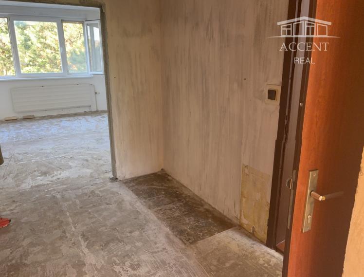 VEĽMI PEKNÝ 3IZBOVÝ BYT S BALKÓNOM A PIVNICOU (68) PETRŽALKA - GESSAYOVA  ULICA