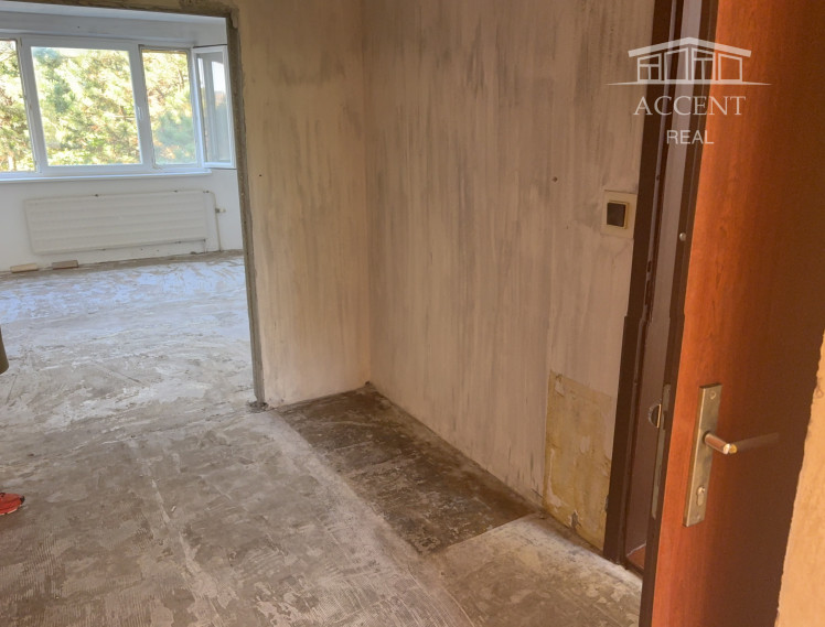 ZNÍŽENÁ CENA- VEĽMI PEKNÝ 3IZBOVÝ BYT S BALKÓNOM A PIVNICOU (68) PETRŽALKA - GESSAYOVA  ULICA