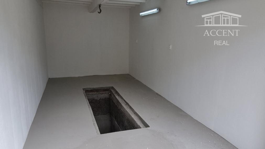 PREDAJ KOMPLETNE ZREKONŠTRUOVANEJ  GARÁŽE NA HANÁCKEJ ULICI V RUŽINOVE
