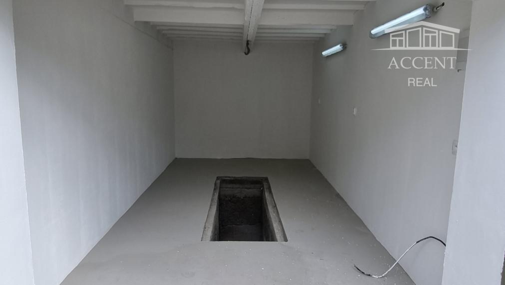 PREDAJ KOMPLETNE ZREKONŠTRUOVANEJ  GARÁŽE NA HANÁCKEJ ULICI V RUŽINOVE