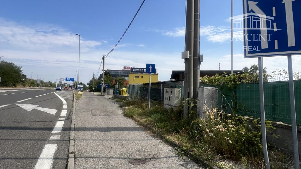 KOMERČNÉ STAVEBNÉ POZEMKY 2597M2 - LAMAČSKÁ CESTA