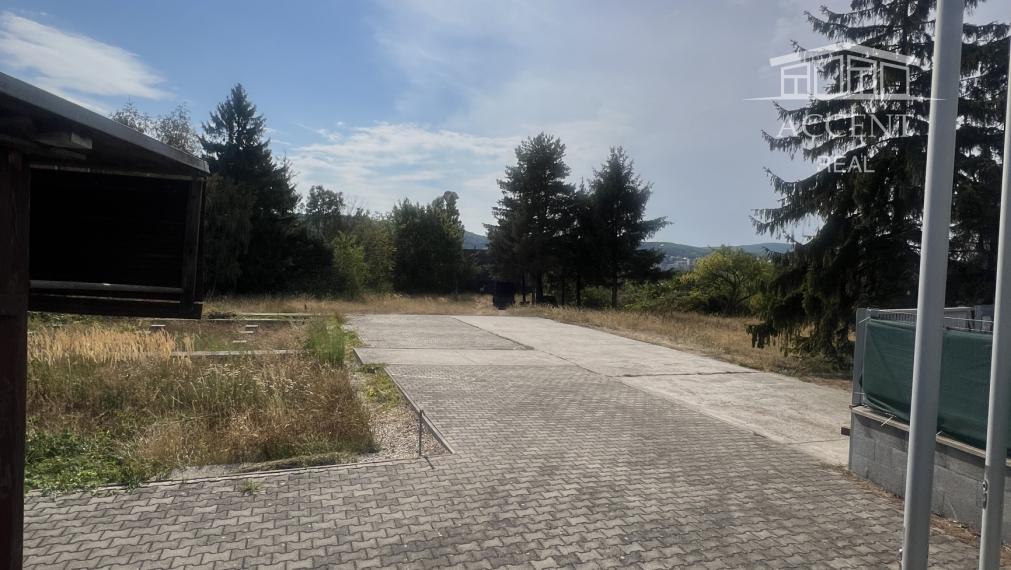 STAVEBNÝ POZEMOK  2597M2 - ZMIEŠANÁ ZÓNA - LAMAČSKÁ CESTA