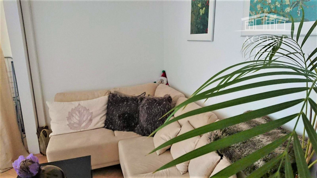 VEĽMI PEKNÝ ZARIADENÝ 2 IZBOVÝ BYT S BALKÓNOM V TOP LOKALITE - RUŽINOV