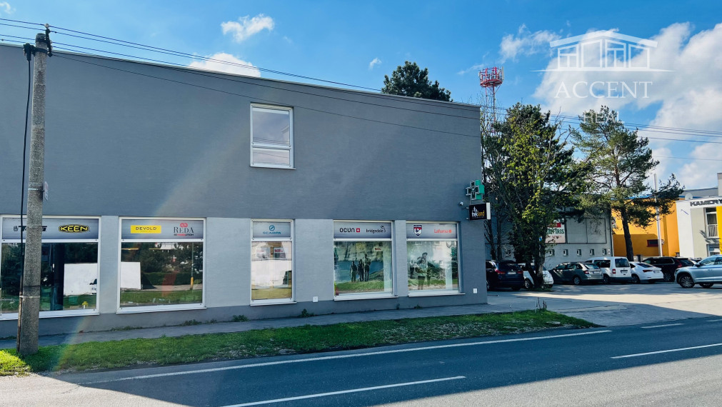 OBCHODNÉ PRIESTORY S VÝKLADOM A S KANCELÁRIAMI  NA FREKVENTOVANEJ ULICI (173 m2) IVANSKÁ CESTA