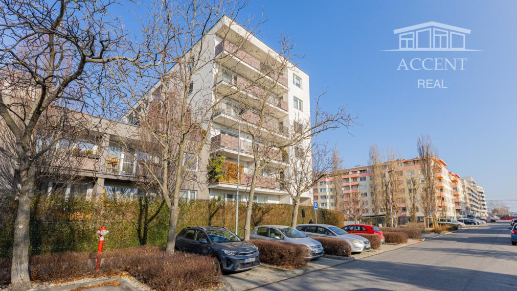PRENÁJOM PARKOVACIEHO MIESTA V NOVOSTAVBE NA ULICI NA KRIŽOVATKÁCH 31C