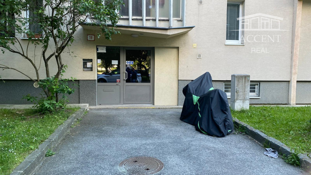 VÝHODNÁ PONUKA - 1,5 IZBOVÝ BYT V RUŽINOVE