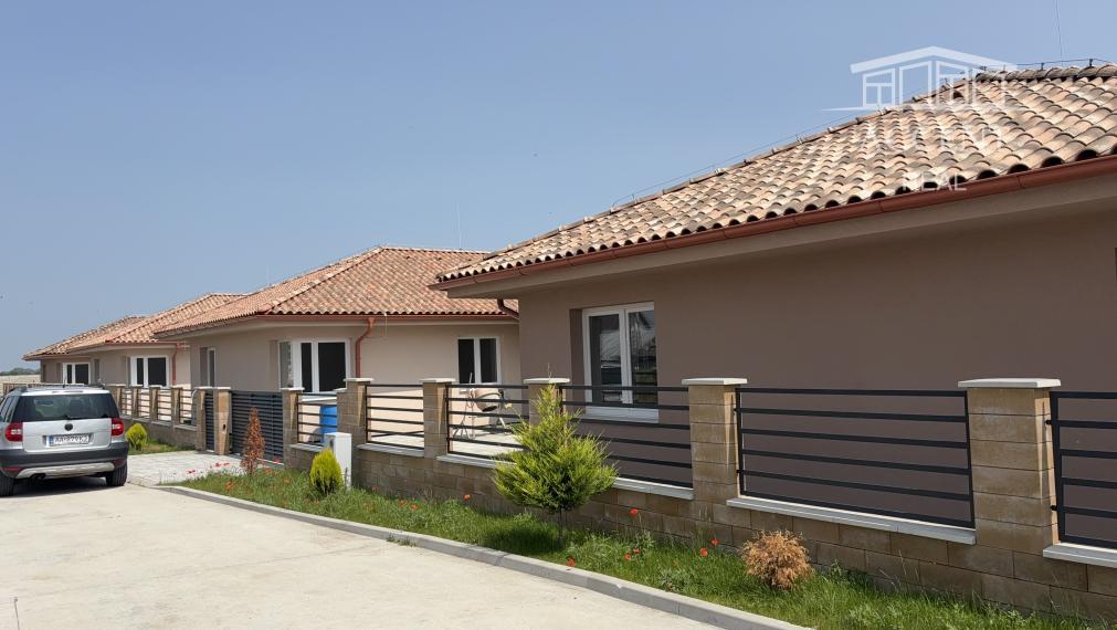 KVALITNÁ NOVOSTAVBA V ŠTANDARDE- SAMOSTATNE STOJACE RODINNÉ DOMY (140M2) S VEĽKÝMI POZEMKAMI