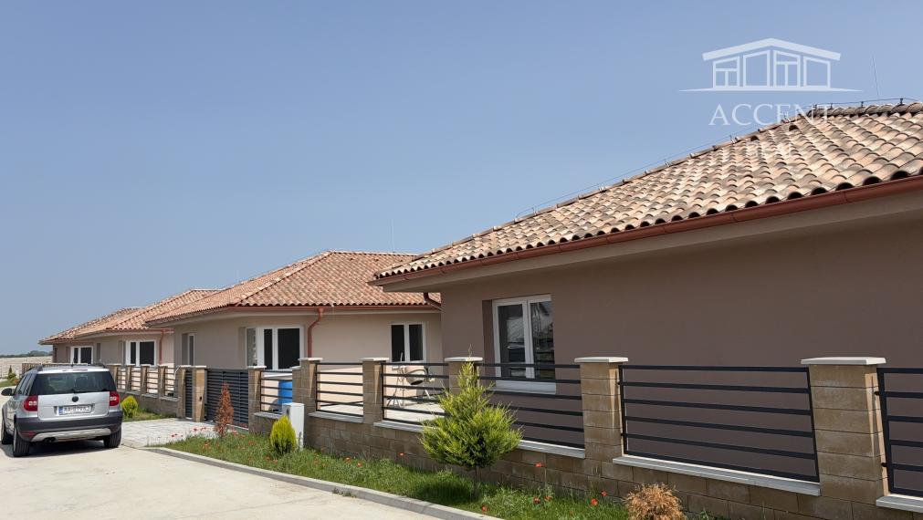 KVALITNÁ NOVOSTAVBA V ŠTANDARDE- SAMOSTATNE STOJACE RODINNÉ DOMY (140M2) S VEĽKÝMI POZEMKAMI