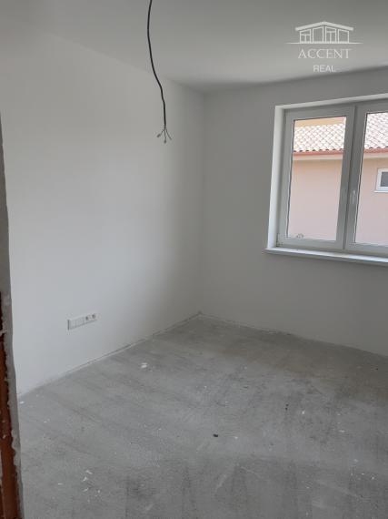 KVALITNÁ NOVOSTAVBA V ŠTANDARDE- SAMOSTATNE STOJACE RODINNÉ DOMY (140M2) S VEĽKÝMI POZEMKAMI