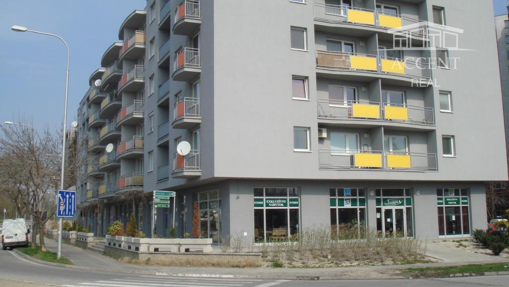 MULTIFUNKČNÝ NEBYTOVÝ PRIESTOR (180M2) V NOVOSTAVBE NA FREKVENTOVANEJ RUSOVSKEJ CESTE - ZAČIATOK PETRŽALKY