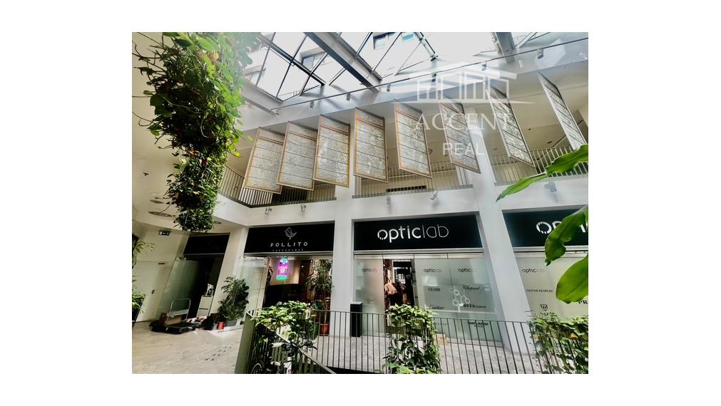 REZERVOVANÉ -  LUKRATÍVNY KLIMATIZOVANÝ  3-IZBOVÝ BYT (91M2) S BALKÓNOM A S 2 KÚPEĽŇAMI V EXKLUZÍVNOM CITY GATE NA PEŠEJ ZÓNE -GORKÉHO/LAURINSKÁ