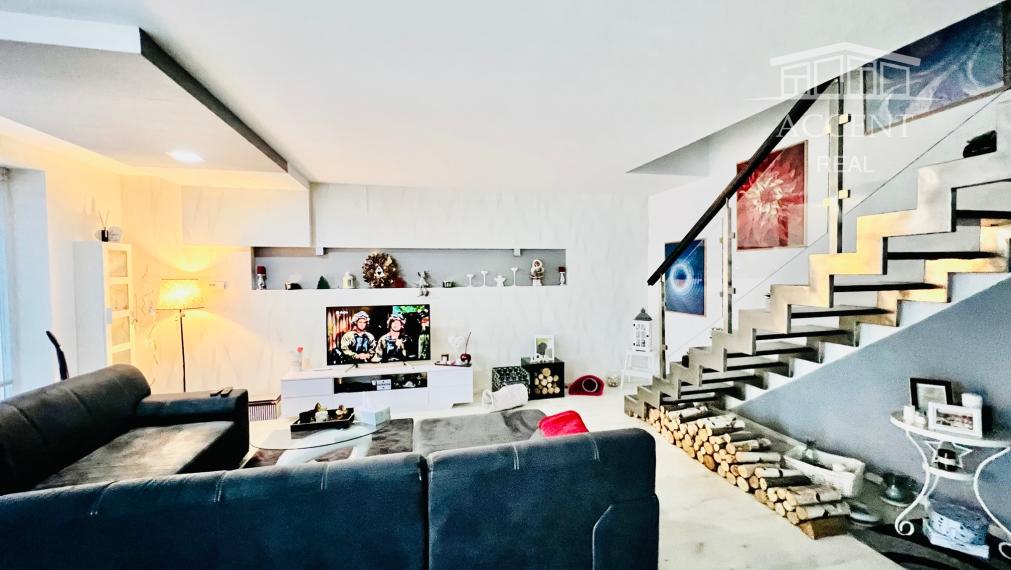 NÍZKOENERGETICKÝ 6-IZBOVÝ DOM (200M2) S GARÁŽOU - ZÁLESIE