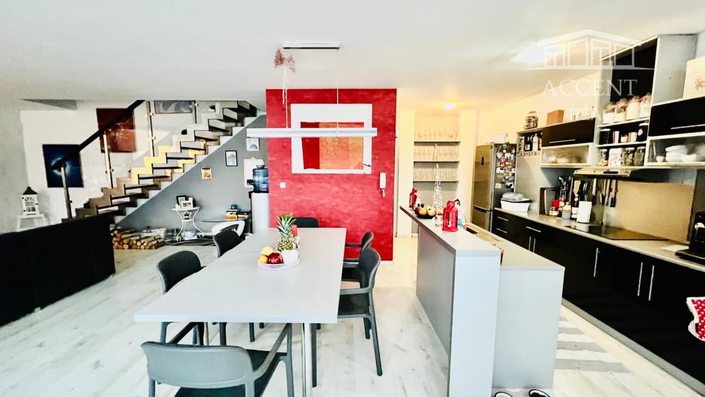 NÍZKOENERGETICKÝ 6-IZBOVÝ DOM (200M2) S GARÁŽOU - ZÁLESIE