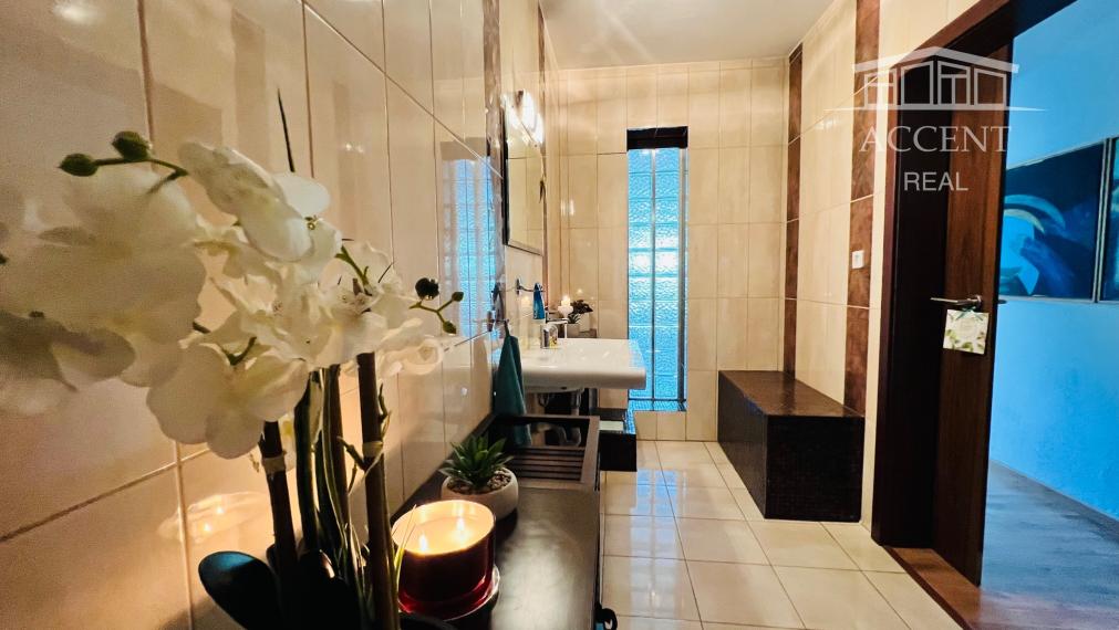 NÍZKOENERGETICKÝ 6-IZBOVÝ DOM (200M2) S GARÁŽOU - ZÁLESIE