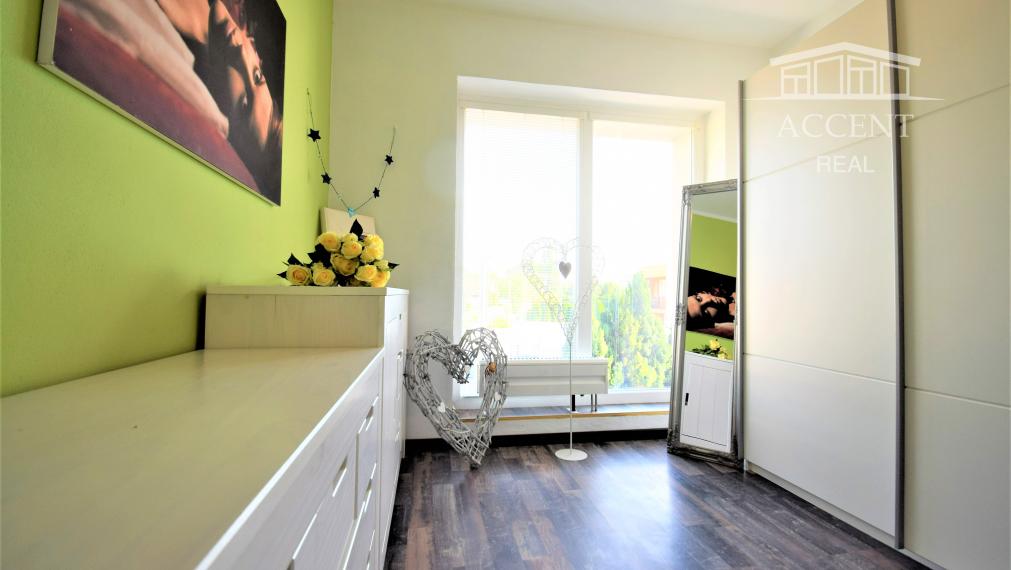 NÍZKOENERGETICKÝ 6-IZBOVÝ DOM (200M2) S GARÁŽOU - ZÁLESIE