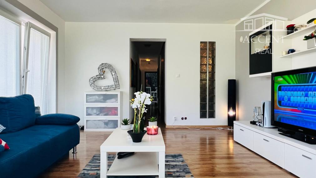 NÍZKOENERGETICKÝ 6-IZBOVÝ DOM (200M2) S GARÁŽOU - ZÁLESIE