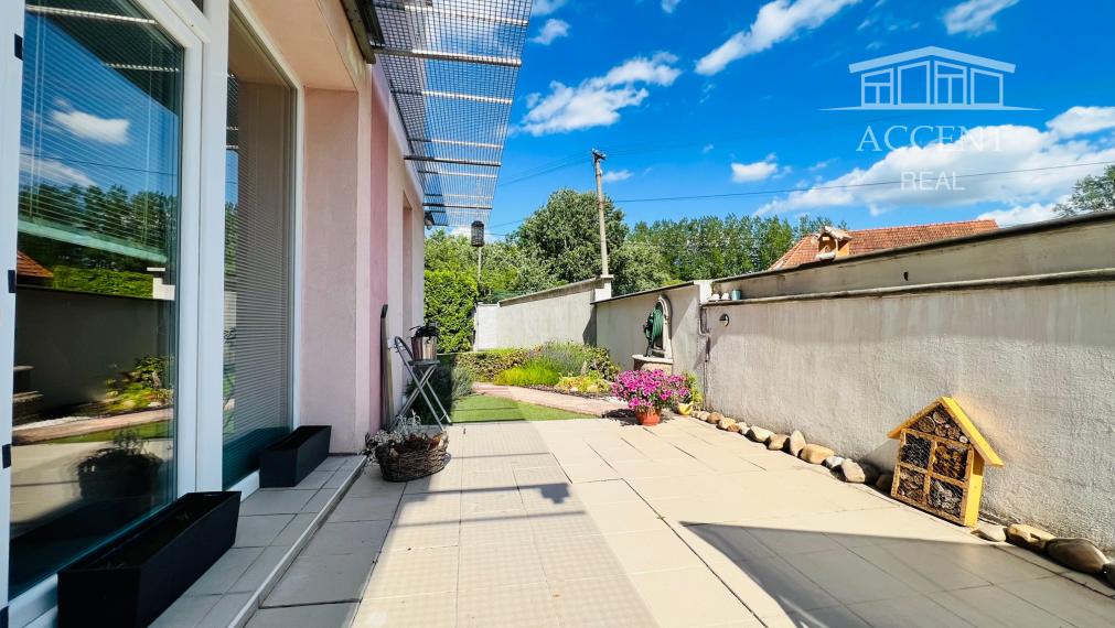 NÍZKOENERGETICKÝ 6-IZBOVÝ DOM (200M2) S GARÁŽOU - ZÁLESIE