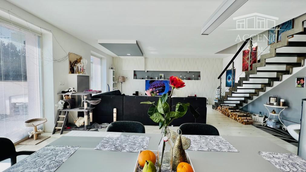 NÍZKOENERGETICKÝ 6-IZBOVÝ DOM (200M2) S GARÁŽOU - ZÁLESIE