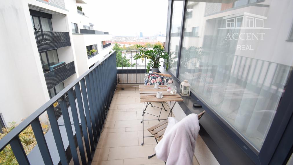 PRENÁJOM  MODERNEJ  A PRIESTRANNEJ  2 -  IZBOVEJ NOVOSTAVBY S PODZEMNÝM PARKOVACÍM MIESTOM