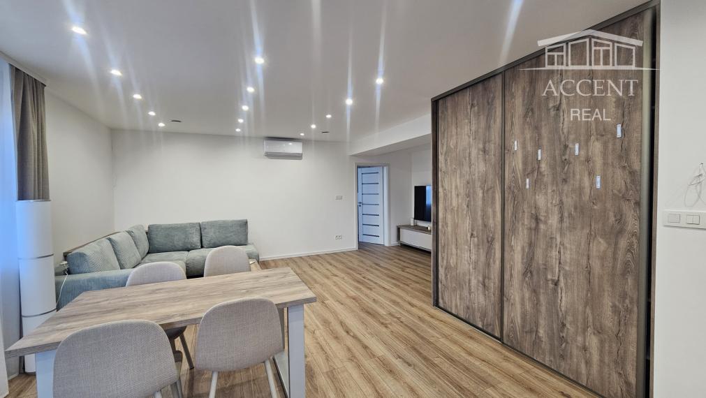 PRIESTRANNÝ 3-IZBOVÝ BYT S PARKOVANIM A PIVNICOU(78M2) v Rodinnom dome - PASIENKOVA ULICA