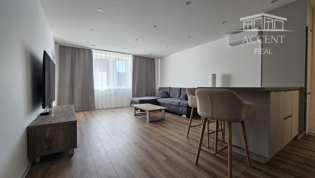 PRIESTRANNÝ 3-IZBOVÝ BYT S PARKOVANIM A PIVNICOU(78M2) v Rodinnom dome - PASIENKOVA ULICA