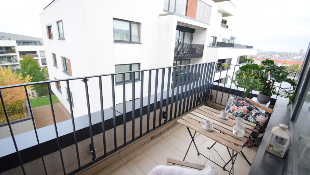 PRENÁJOM KRÁSNEJ A PRIESTRANNEJ  2 -  IZBOVEJ NOVOSTAVBY S PODZEMNÝM PARKOVACÍM MIESTOM