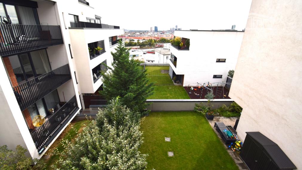 PRENÁJOM KRÁSNEJ A PRIESTRANNEJ  2 -  IZBOVEJ NOVOSTAVBY S PODZEMNÝM PARKOVACÍM MIESTOM