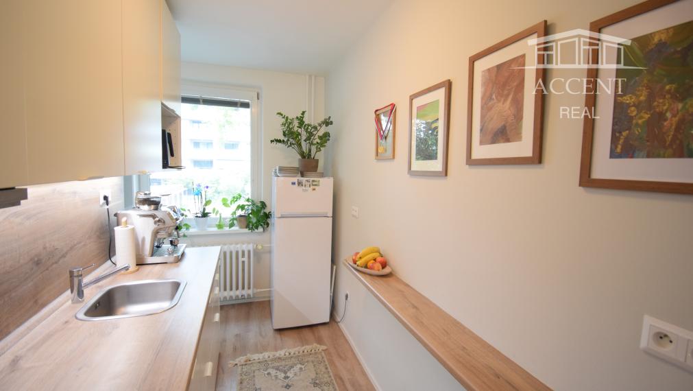 PRIPRAVUJEME PRE VÁS - PREDAJ KOMPLETNE ZREKONŠTRUOVANÉHO 3 IZBOVÉHO BYTU (70 M2)V RUŽINOVE VO VÝBORNEJ LOKALITE PLNEJ ZELENE