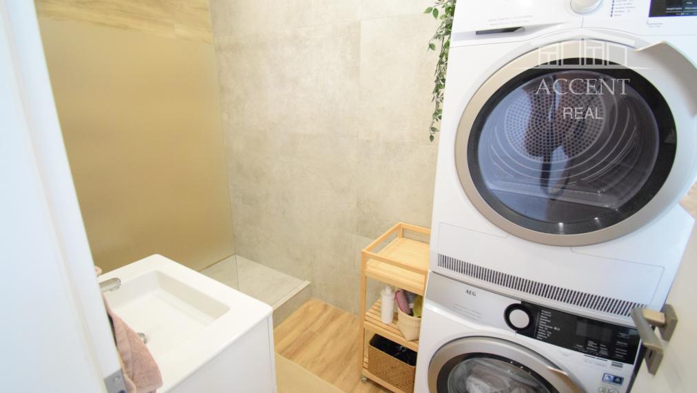 PRIPRAVUJEME PRE VÁS - PREDAJ KOMPLETNE ZREKONŠTRUOVANÉHO 3 IZBOVÉHO BYTU (70 M2)V RUŽINOVE VO VÝBORNEJ LOKALITE PLNEJ ZELENE