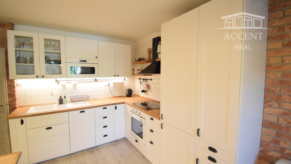 PREDAJ KOMPLETNE ZREKONŠTRUOVANÉHO 3 IZBOVÉHO BYTU V RUŽINOVE VO VÝBORNEJ LOKALITE PLNEJ ZELENE