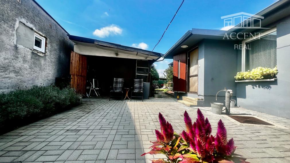 RODINNÝ DOM V CENTRE IVÁNKY PRI DUNAJI- FARNIANSKA UL. (POZEMOK 416M2)