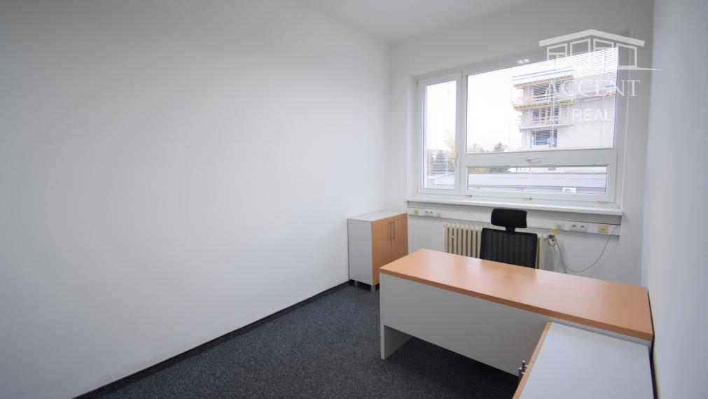 PRENÁJOM POSLEDNÝCH KANCELÁRIÍ NA FREKVENTOVANEJ ULICI - IVANSKÁ CESTA ZA VÝBORNÚ CENU