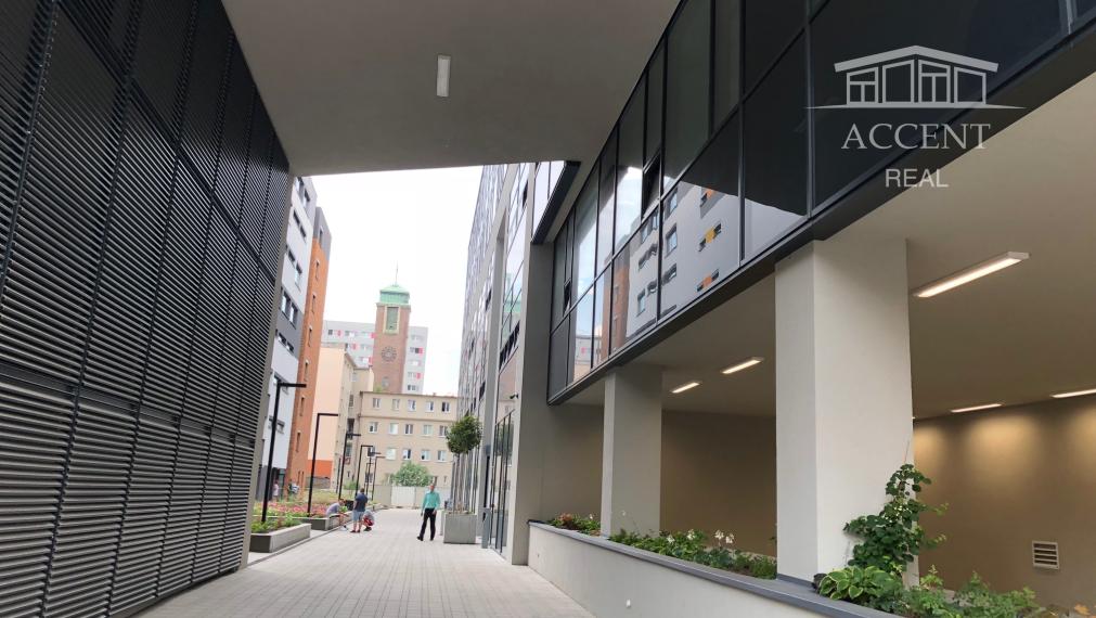 VEĽMI PEKNÝ DVOJIZBOVÝ BYT S KLIMATIZÁCIOU A PARKINGOM(60M2) V NOVOSTAVBE STEIN - STARÉ MESTOMESTO