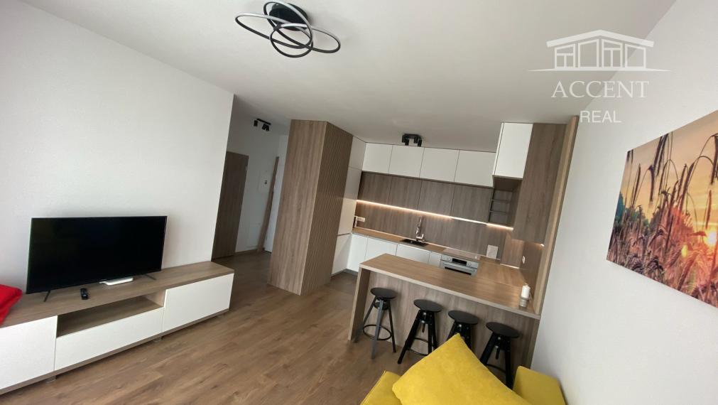 PREDAJ MODERNEJ 2 IZBOVEJ NOVOSTAVBY  S BALKÓNOM A PIVNIČNOU KOBKOU