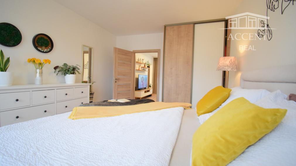 PREDAJ KRÁSNEHO,KOMPLETNE ZREKONŠTRUOVANÉHO 3 IZBOVÉHO BYTU (70 M2)V RUŽINOVE VO VÝBORNEJ LOKALITE PLNEJ ZELENE