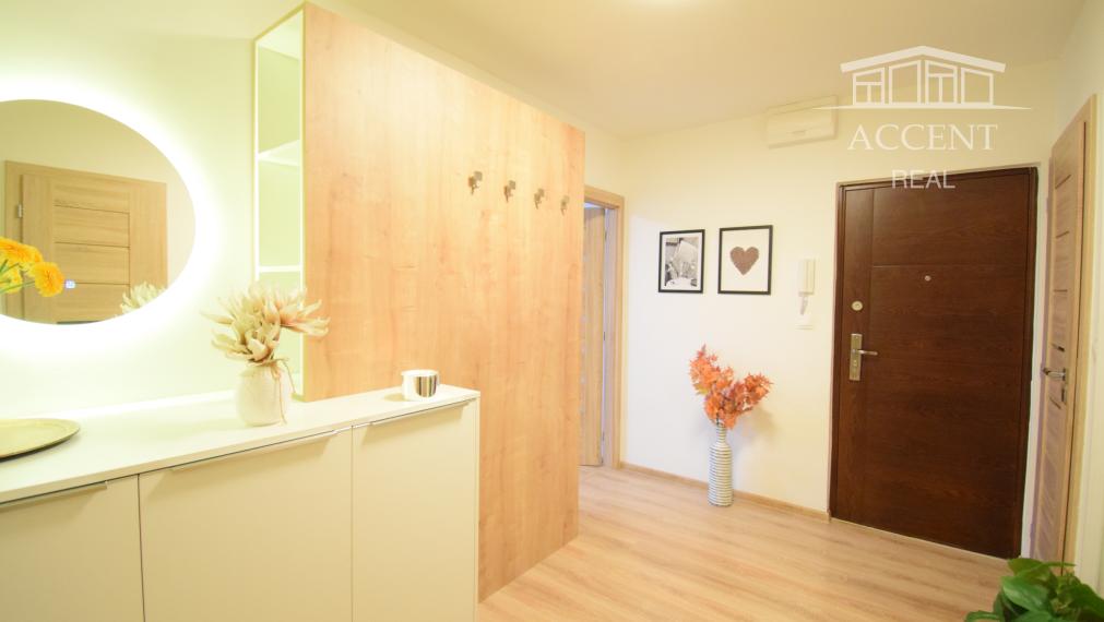 PREDAJ KRÁSNEHO,KOMPLETNE ZREKONŠTRUOVANÉHO 3 IZBOVÉHO BYTU (70 M2)V RUŽINOVE VO VÝBORNEJ LOKALITE PLNEJ ZELENE