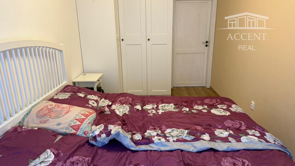 ACCENT REAL - Výnimočný 3 izbový byt v RD s terasou a záhradou, 3 parkovacie miesta