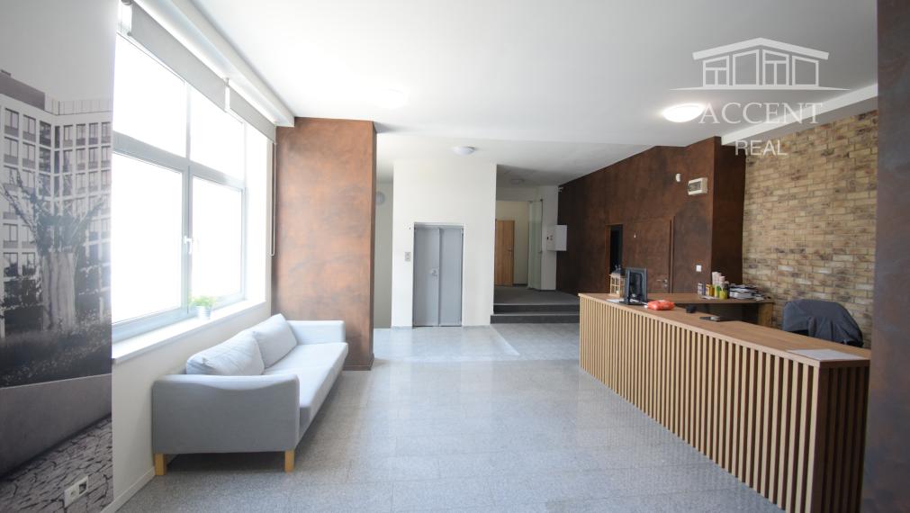 MULTIFUNKČNÝ NEBYTOVÝ PRIESTOR (350M2) - FREKVENTOVANÁ IVANSKÁ CESTA, 6 PARKOVACÍCH MIEST