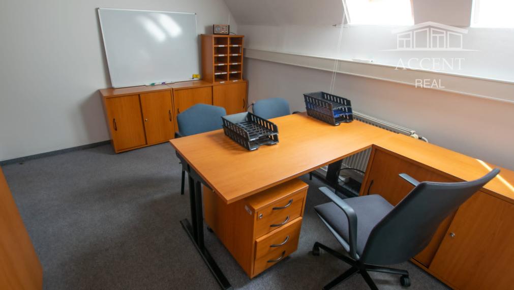 TROJPODLAŽNÁ POLYFUNKČNÁ BUDOVA V RUŽINOVE (414M2) - FREKVENTOVANÁ GALVANIHO ULICA