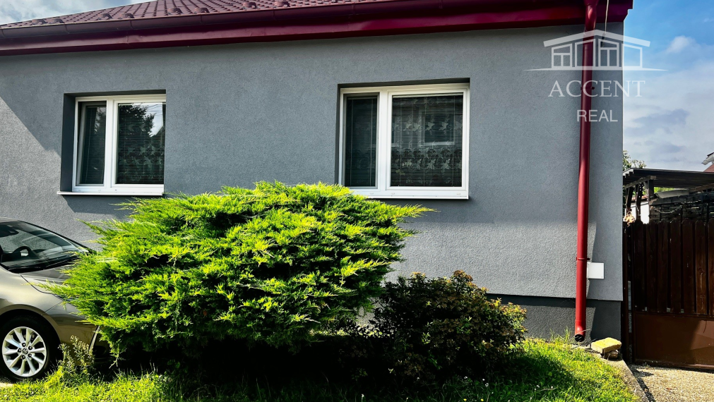 RODINNÝ DOM V CENTRE IVÁNKY PRI DUNAJI- FARNIANSKA UL. (POZEMOK 416M2)