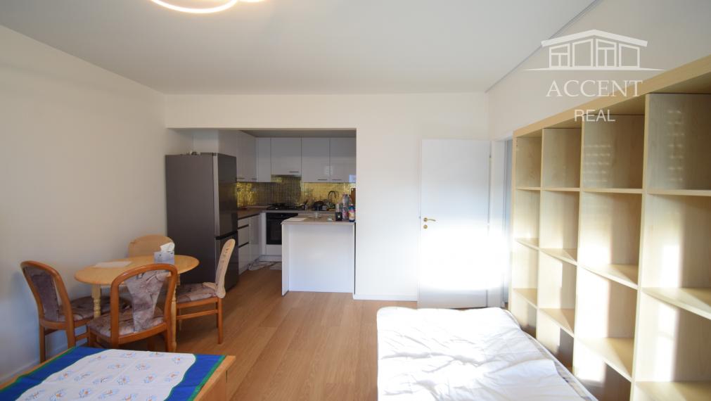 PEKNÝ 2-IZBOVÝ BYT S BALKÓNOM A PIVNICOU(57M2) - DVOJKRÍŽNA ULICA