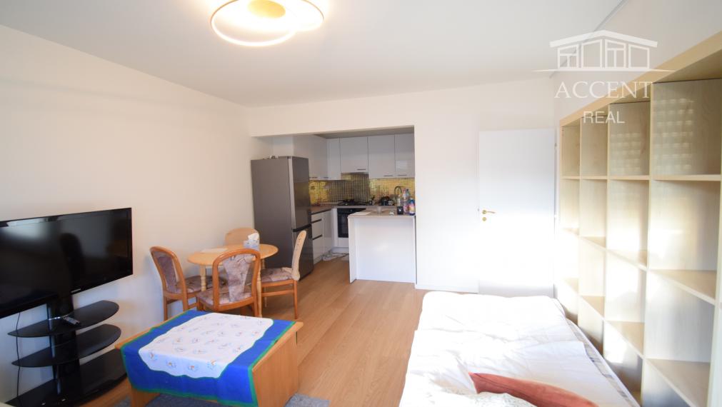 PEKNÝ 2-IZBOVÝ BYT S BALKÓNOM A PIVNICOU(57M2) - DVOJKRÍŽNA ULICA