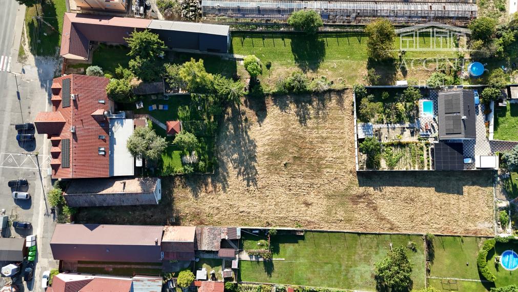 STAVEBNÝ POZEMOK PRE RODINNÉ DOMY (2556M2) - MOST PRI BRATISLAVE