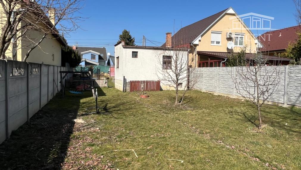 PEKNÝ STAVEBNÝ POZEMOK (486M2) VO VRAKUNI  -  MAJERSKÁ