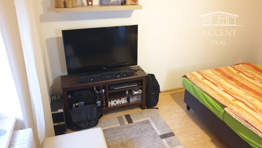 PRENÁJOM PEKNÉHO 1 - IZBOVÉHO BYTU PRI OC VIVO