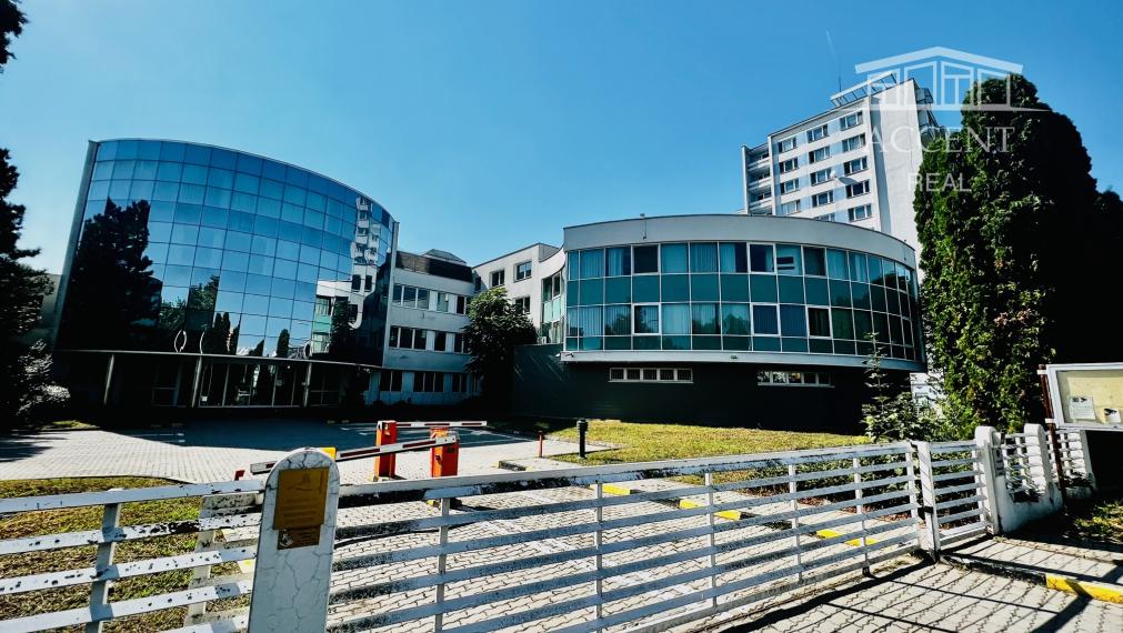 4-PODLAŽNÁ ADMINISTRATÍVNA BUDOVA (5334m2) - Vihorlatská ulica NITRA