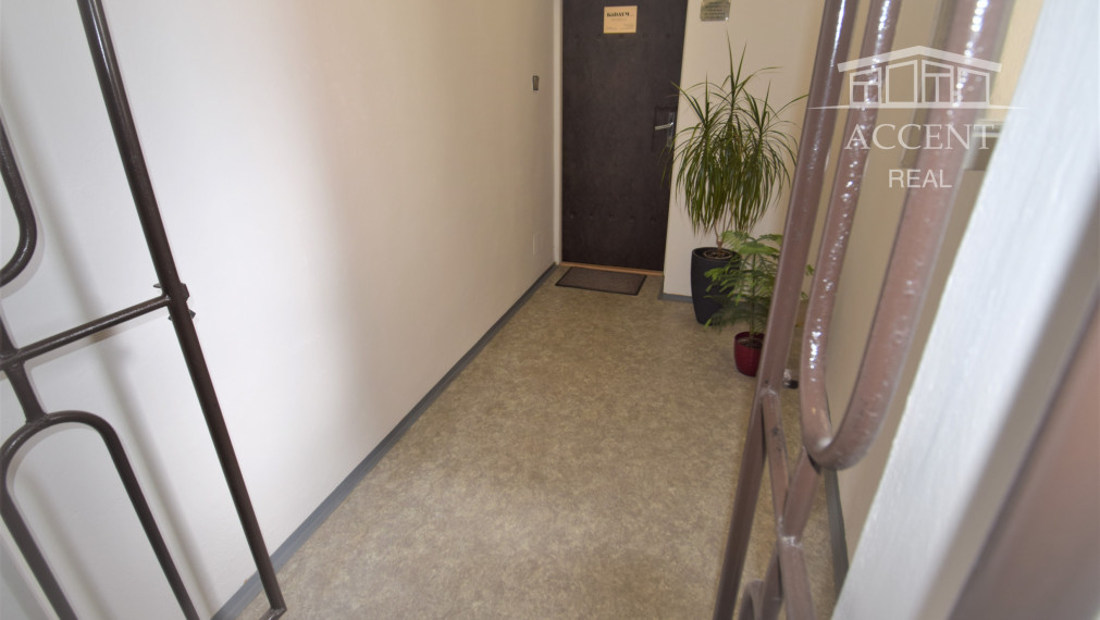 NÁDHERNÁ HISTORICKÁ BUDOVA   V CENTRE BANSKEJ BYSTRICE (1700m2)