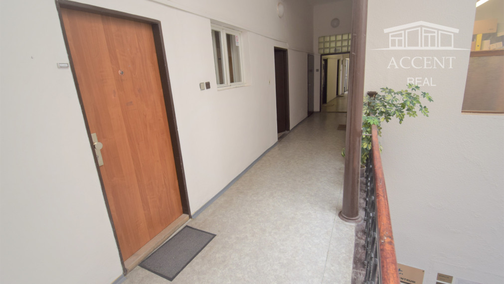 NÁDHERNÁ HISTORICKÁ BUDOVA   V CENTRE BANSKEJ BYSTRICE (1700m2)