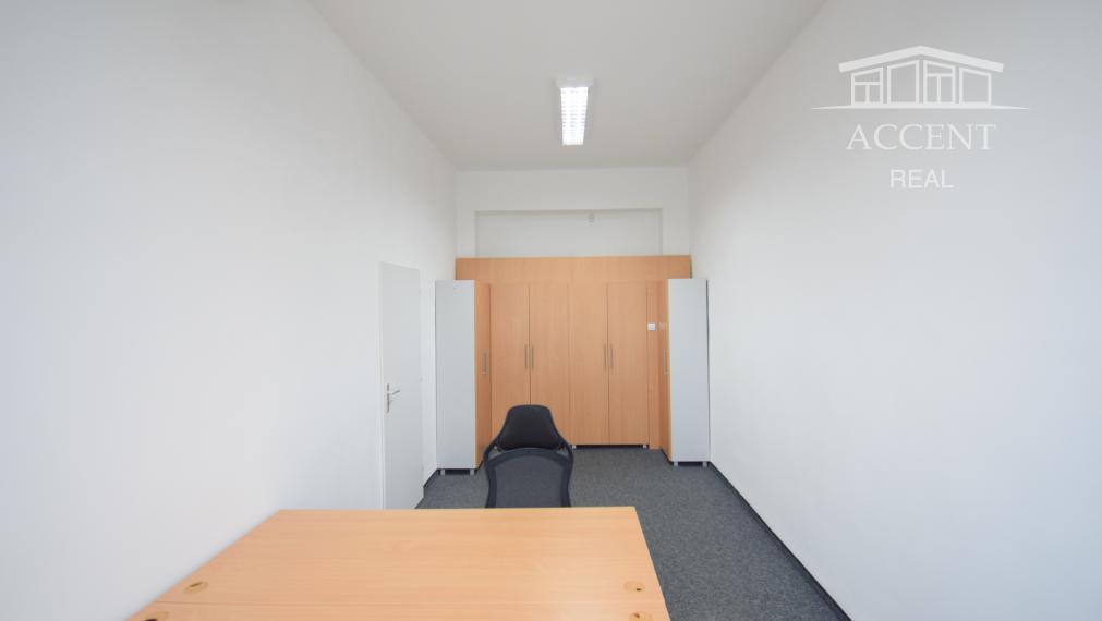 PRENÁJOM POSLEDNÝCH KANCELÁRIÍ NA FREKVENTOVANEJ ULICI - IVANSKÁ CESTA ZA VÝBORNÚ CENU