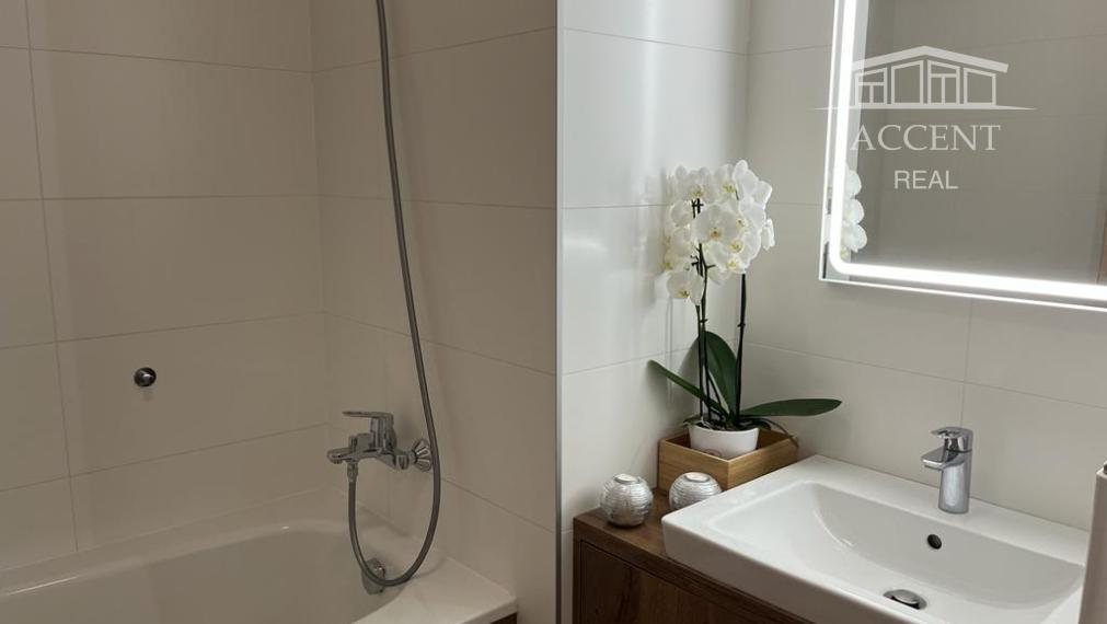 PRENÁJOM  KRÁSNEJ 2 - IZBOVEJ NOVOSTAVBY S BALKÓNOM A  PARKOVACÍM MIESTOM